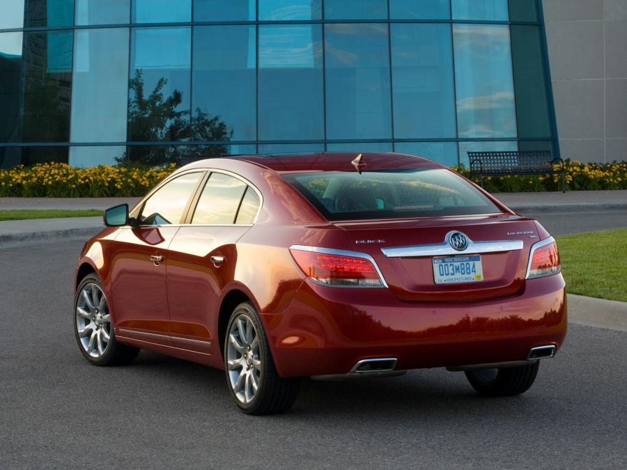  Buick LaCrosse 2010 года  (NA) (фото 8 из 121)
